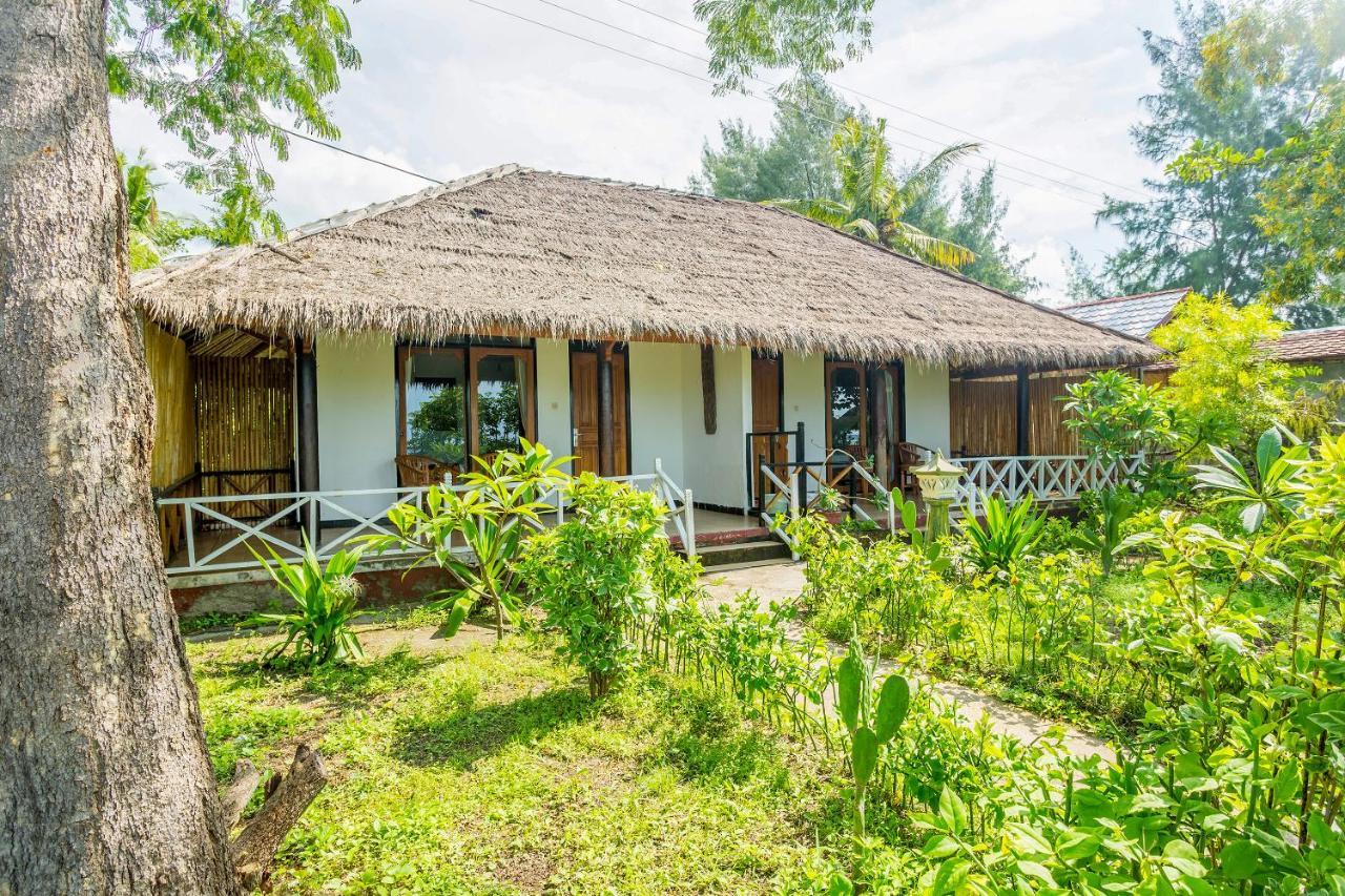 Oyo 2861 Hotel Gili Air & Restaurant Exteriér fotografie